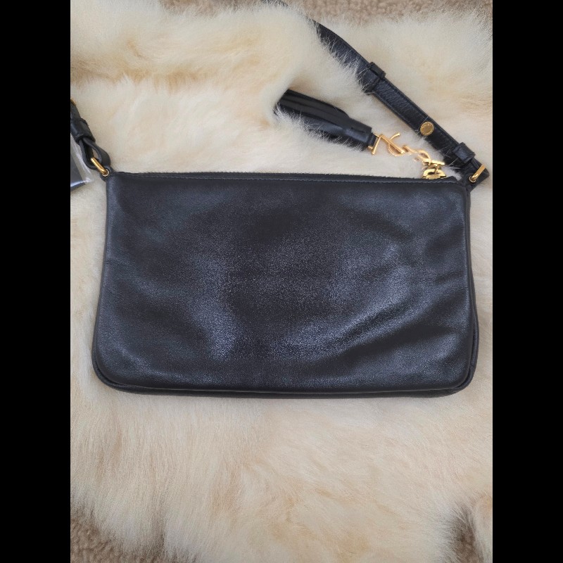 YSL TEEN 斜背皮革包-9