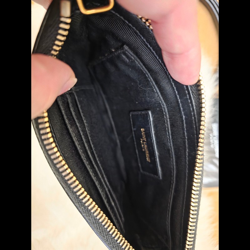 YSL TEEN 斜背皮革包-12