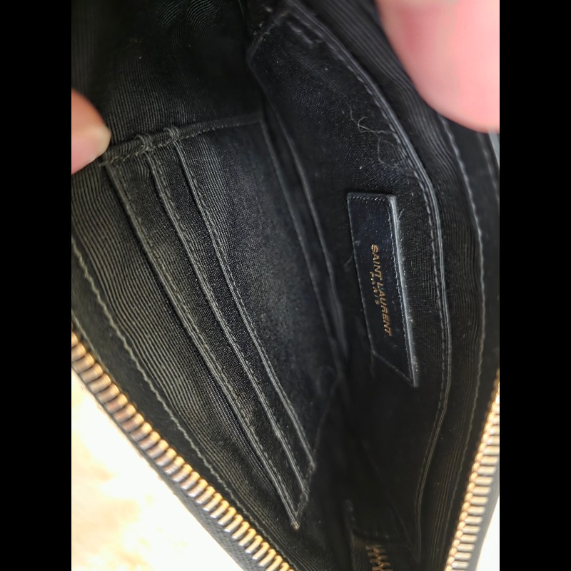 YSL TEEN 斜背皮革包-13