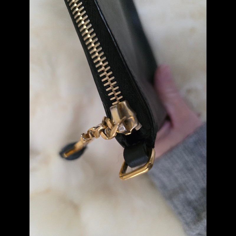 YSL TEEN 斜背皮革包-22