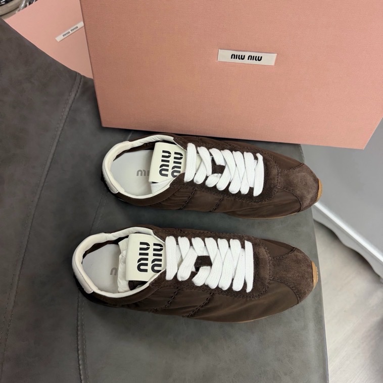 Miu Miu 女款 德訓鞋#36 38.5 39-0