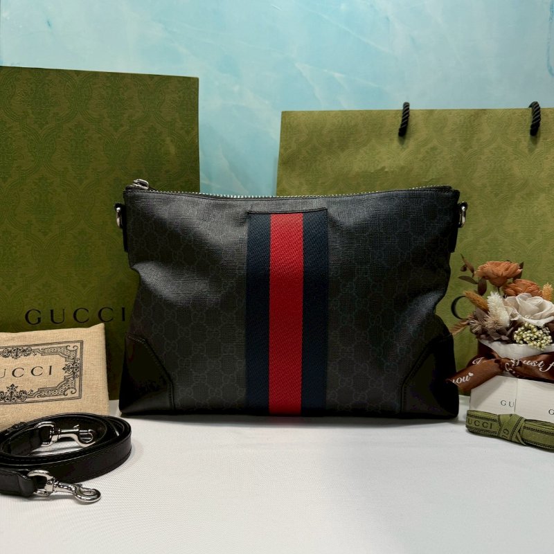 GUCCI Supreme帆布郵差包-1