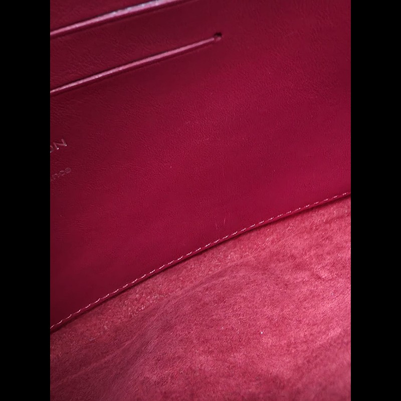 LV 紅色New Wave Zipped Pochette-15