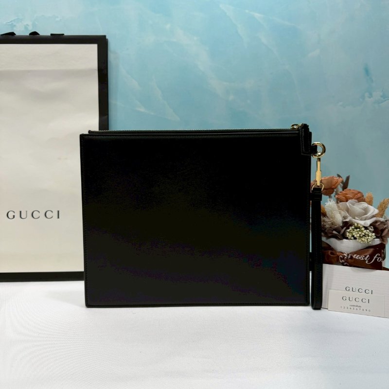 GUCCI 燙金Logo皮革手拿包-1