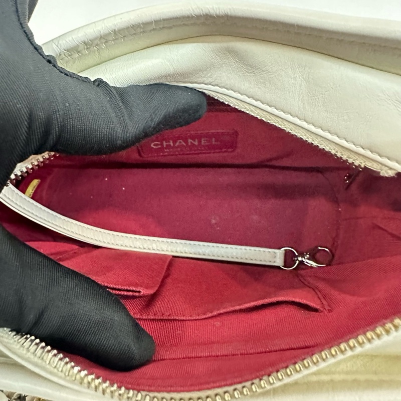 Chanel • Gabrielle 白金流浪包 小號-9