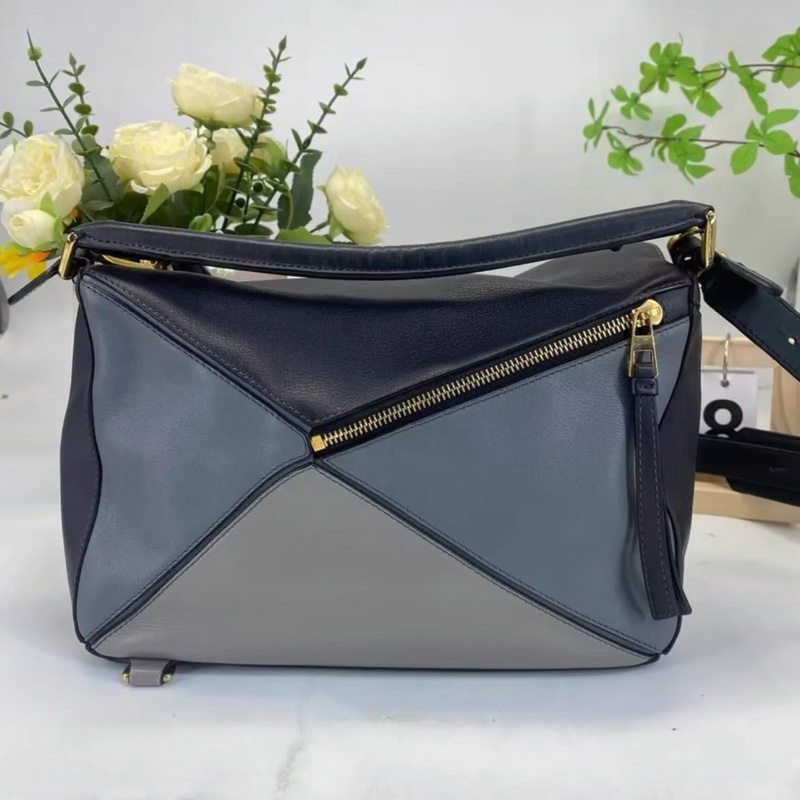 Loewe puzzle 藍色 牛皮中號-1