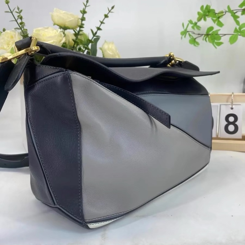 Loewe puzzle 藍色 牛皮中號-2