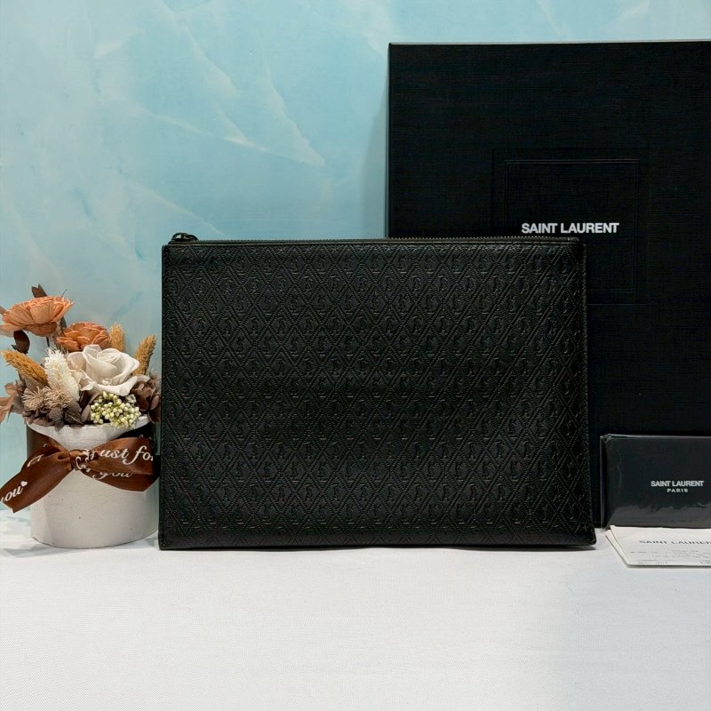 YSL 滿版Logo壓紋手拿包-0