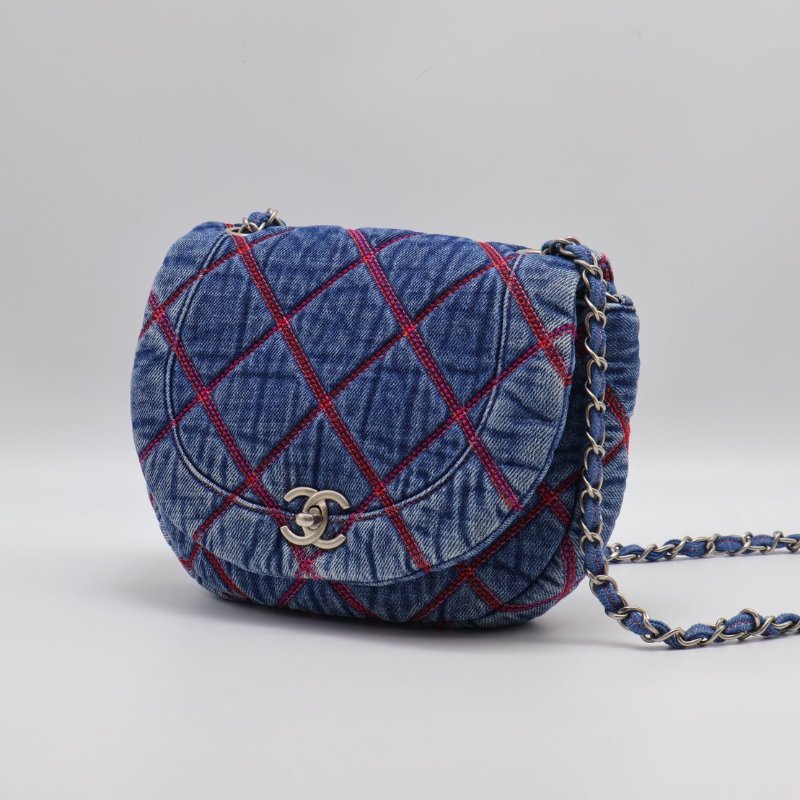 CHANEL 菱格紋牛仔馬鞍包-2