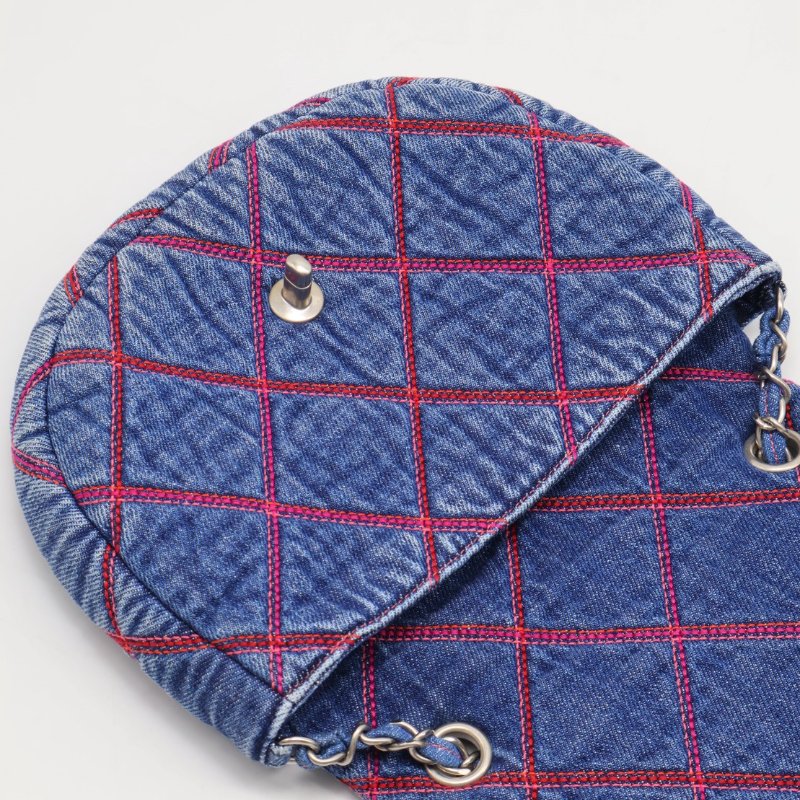 CHANEL 菱格紋牛仔馬鞍包-15