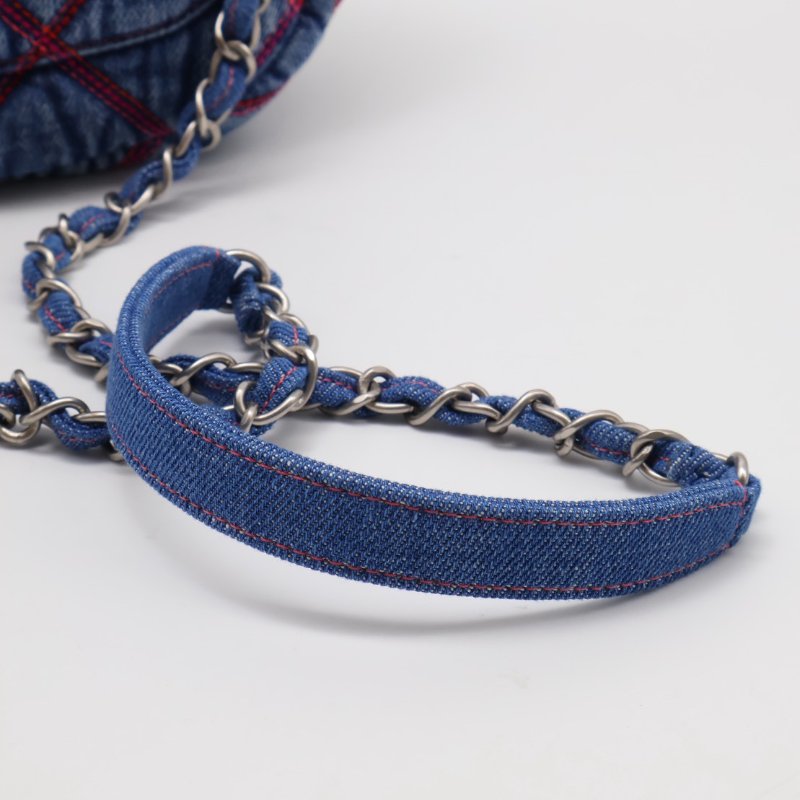 CHANEL 菱格紋牛仔馬鞍包-17