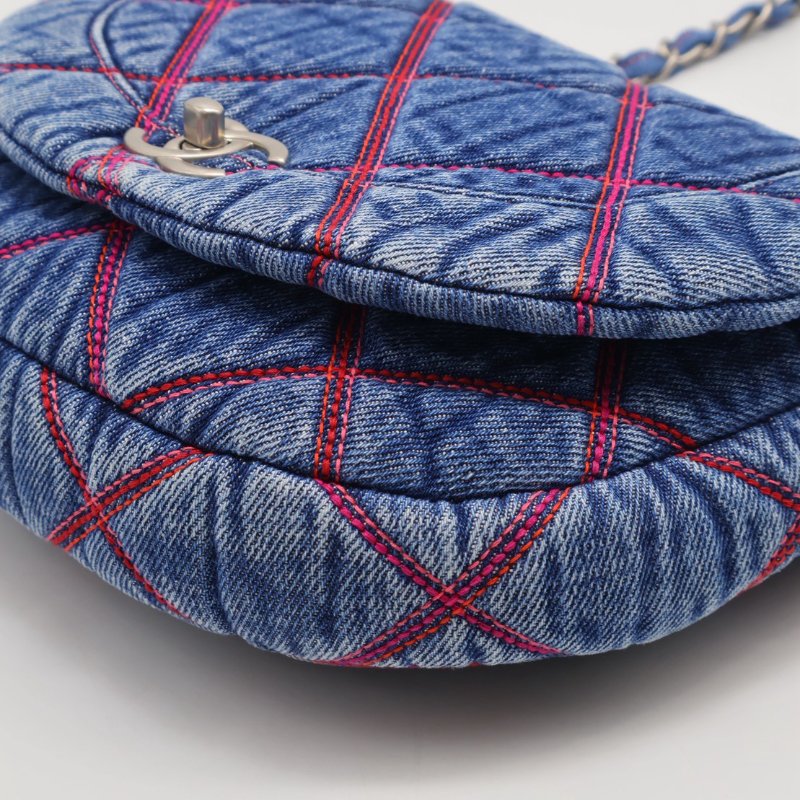 CHANEL 菱格紋牛仔馬鞍包-19