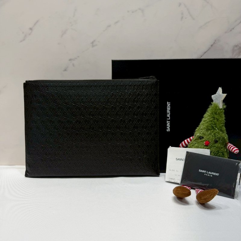 YSL 滿版壓紋牛皮手拿包-0