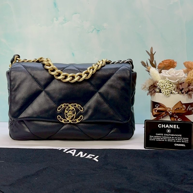 CHANEL 深藍黑色19包-0
