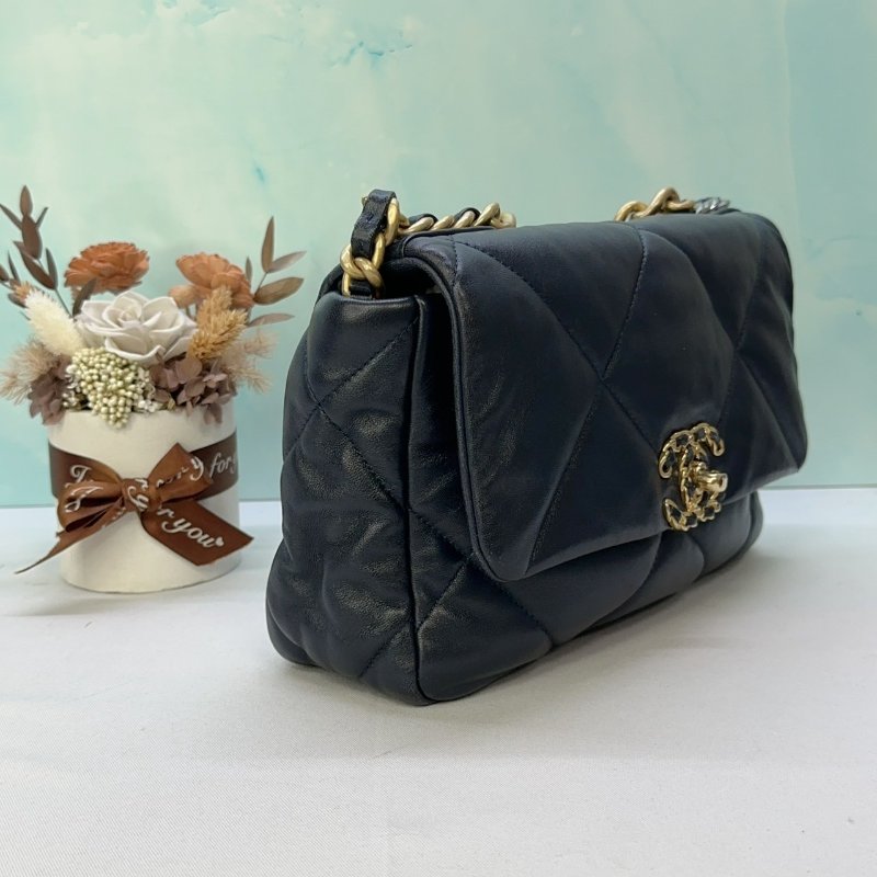 CHANEL 深藍黑色19包-3