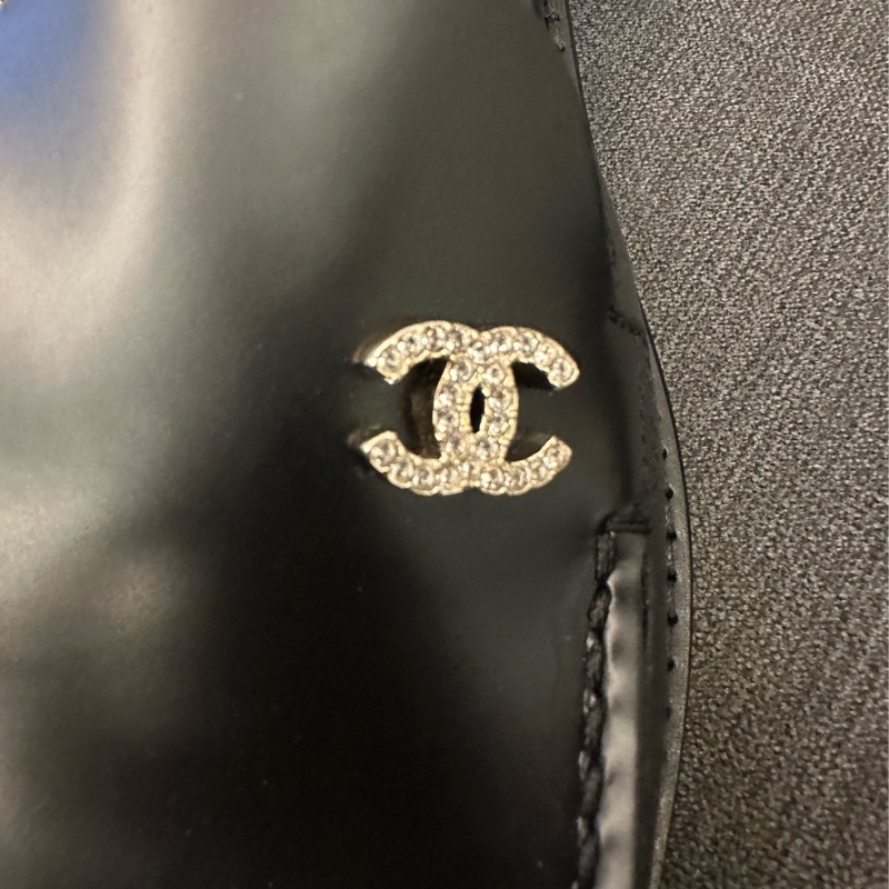 CHANEL黑色皮革後繫帶樂福鞋-3