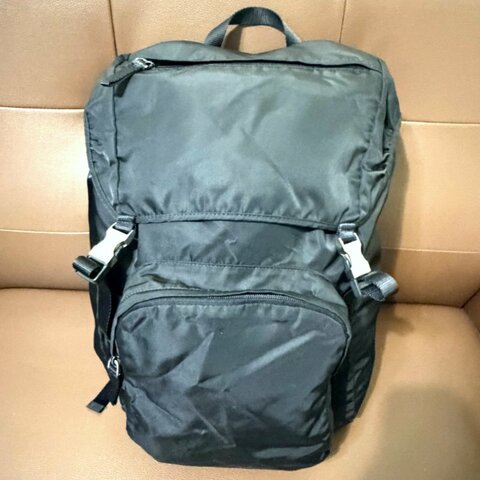 PRADA 經典尼龍登山後背包 Tessuto Montagna VZ0060 黑色 三角Logo 微風購入 正品