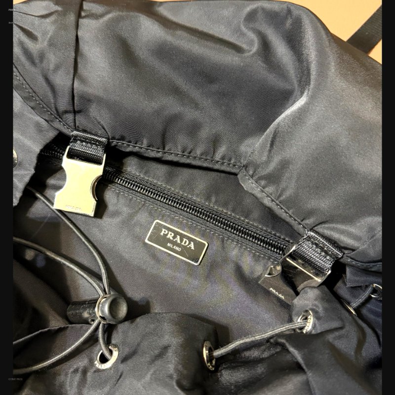 PRADA 經典尼龍登山後背包 Tessuto Montagna VZ0060 黑色 三角Logo 微風購入 正品-4