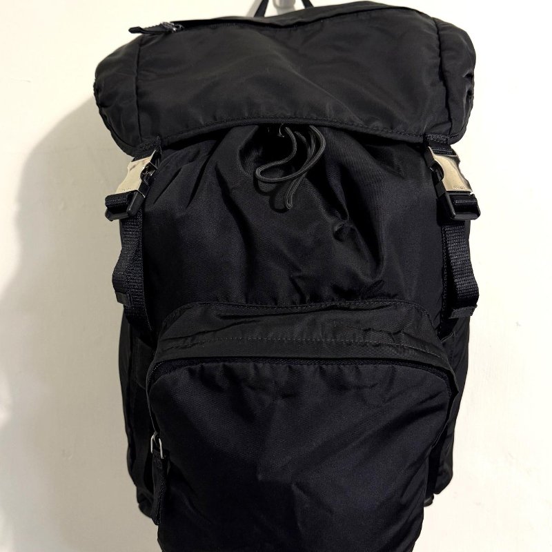 PRADA 經典尼龍登山後背包 Tessuto Montagna VZ0060 黑色 三角Logo 微風購入 正品-7