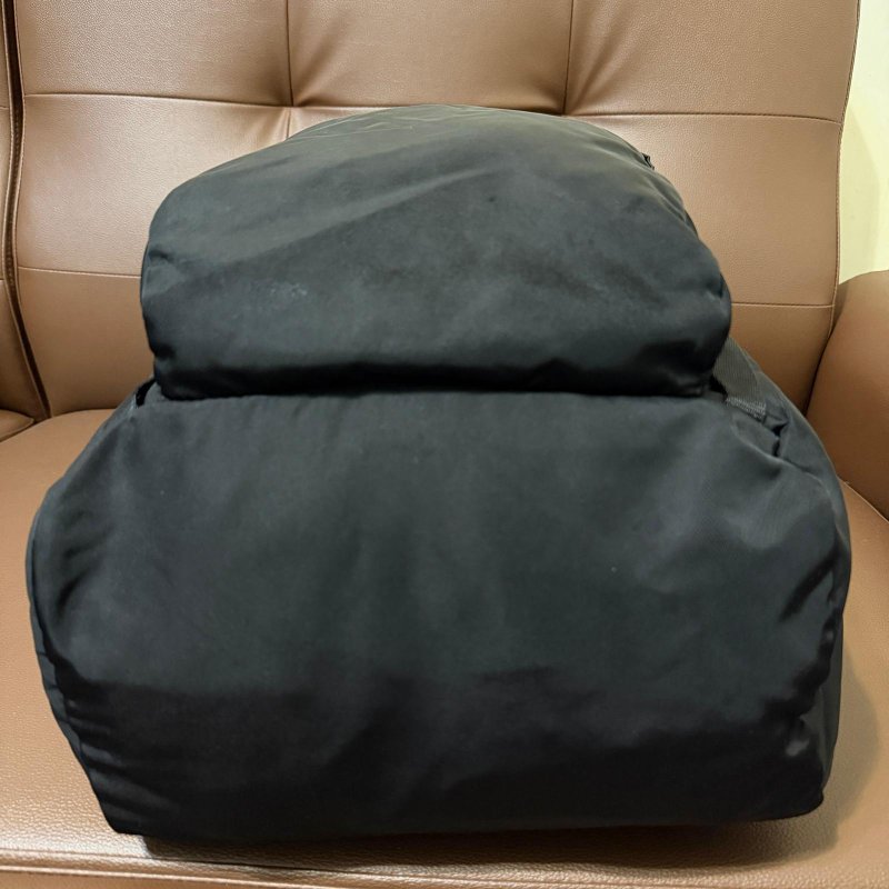 PRADA 經典尼龍登山後背包 Tessuto Montagna VZ0060 黑色 三角Logo 微風購入 正品-11