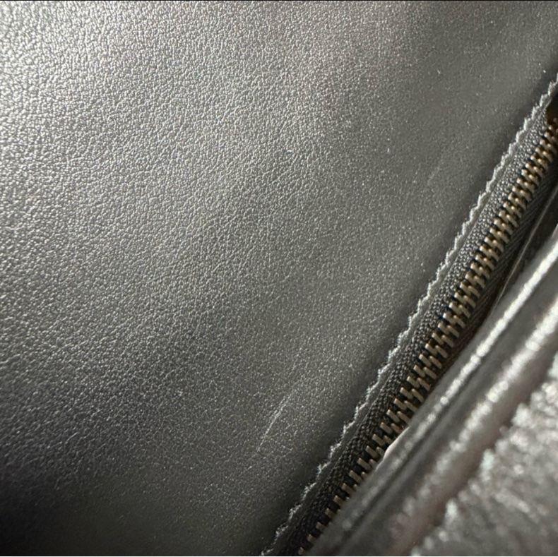 GUCCI GG Marmont 肩背包 小號 26 黑色 金扣-41