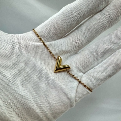 Louis Vuitton 路易威登 V字手鍊 M61084