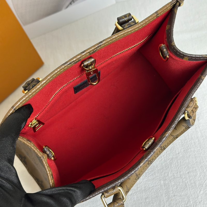 LOUIS VUITTON On the go - PM拚色-11