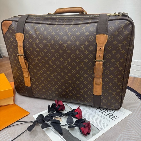 𝐋𝐨𝐮𝐢𝐬 𝐕𝐮𝐢𝐭𝐭𝐨𝐧 經典老花中古65旅行袋 vintage 中古二手