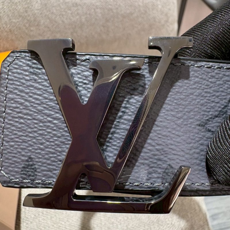 Louis Vuitton  INITIALES 老花雙面皮帶-1