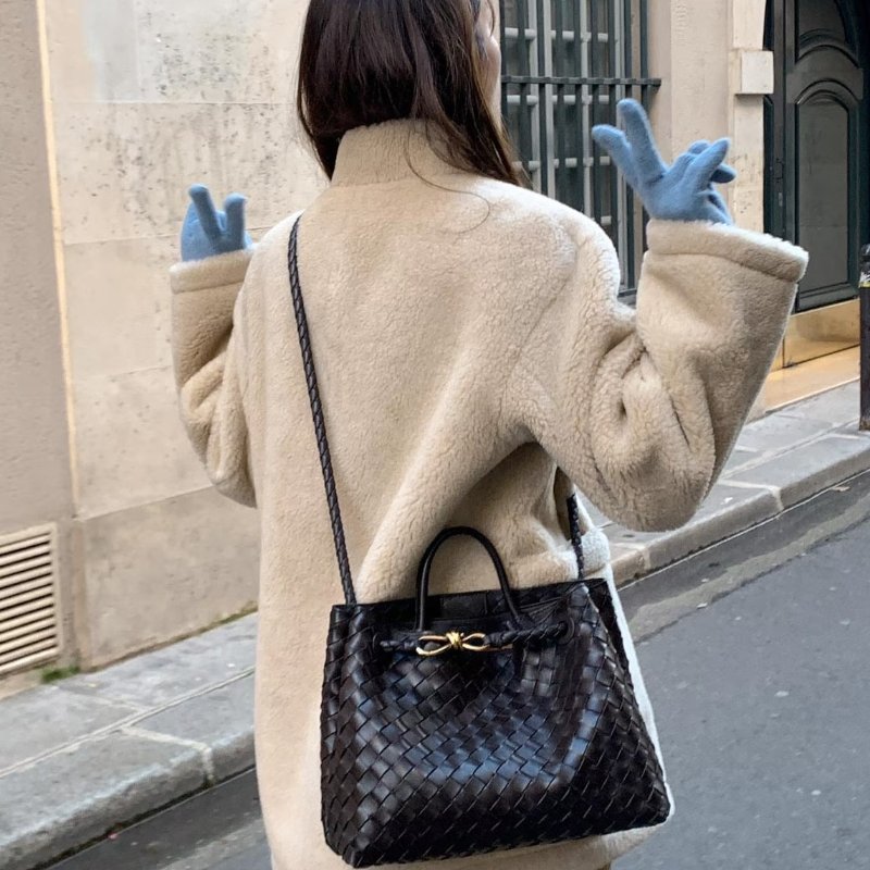 BOTTEGA VENETA Andiamo編織單肩包 - 中號黑金-1