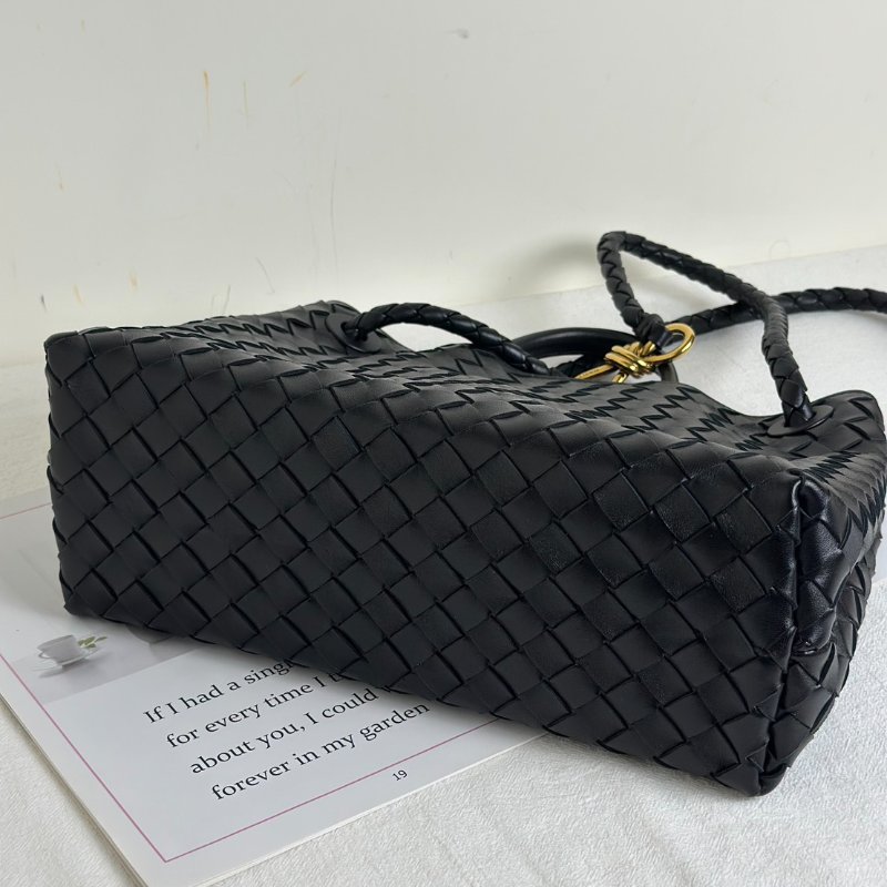 BOTTEGA VENETA Andiamo編織單肩包 - 中號黑金-5