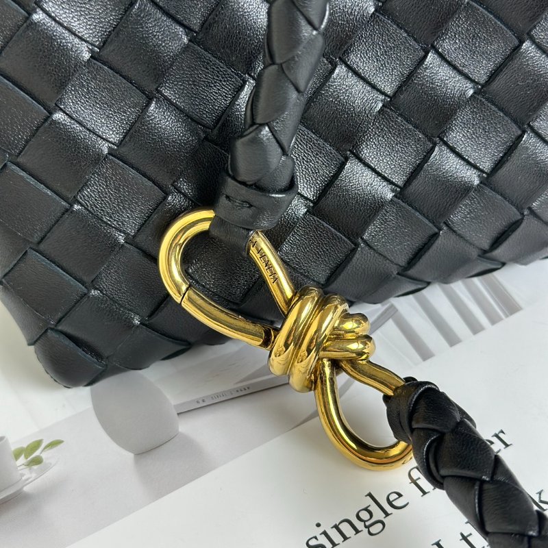 BOTTEGA VENETA Andiamo編織單肩包 - 中號黑金-9