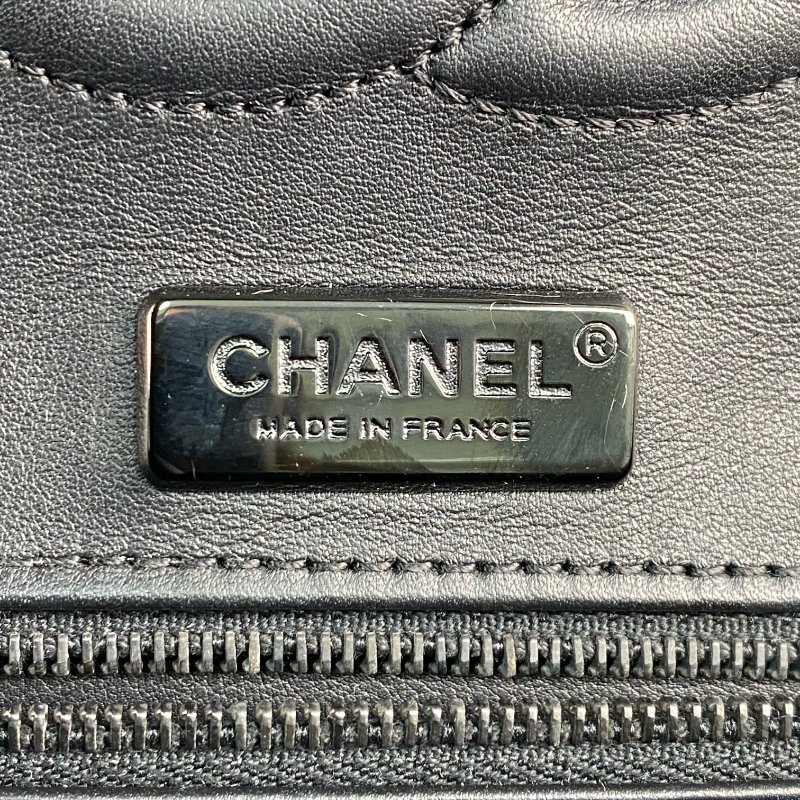 △ Chanel 香奈兒 CF25 Black And Grey Python Black Tone Metal Classic Double Flap Chain Shoulder Bag No.21 A01112 黑色和灰色蛇皮黑色金屬鎖鏈肩背袋No.21 - 267000425-17