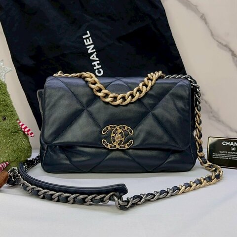 CHANEL 藍黑色19鏈帶包