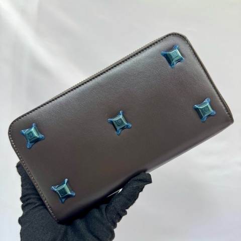 菲拉格慕  FERRAGAMO LEATHER ROUND 皮革拉鍊式長夾