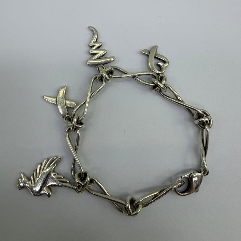 這款手鍊是Tiffany & Co. 的Paloma Picasso Bird motif 手鍊。-7