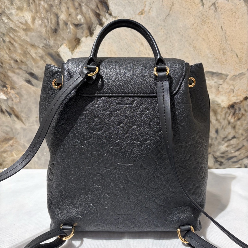 LV黑色老花壓紋後背包-1