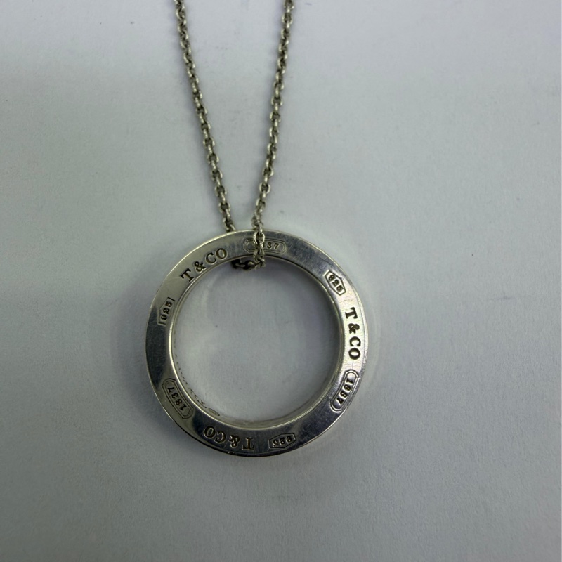 這款是 Tiffany & Co. 蒂芙尼1837 系列環形純銀吊墜項-3