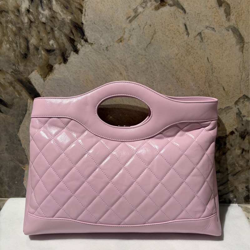 Chanel淡紫色亮面小羊皮31購物包-2