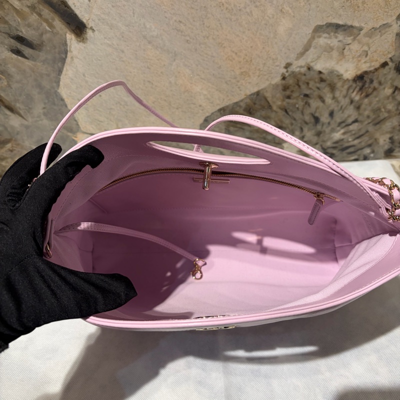 Chanel淡紫色亮面小羊皮31購物包-6