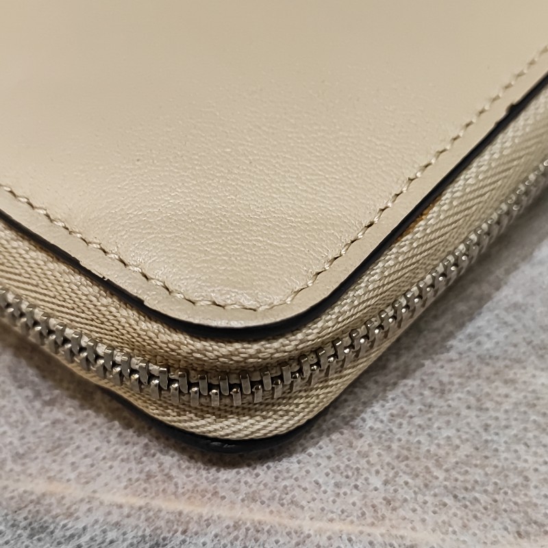 Loewe Anagram Round Zipper Wallet-12