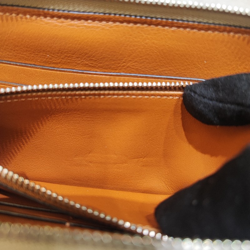 Loewe Anagram Round Zipper Wallet-18