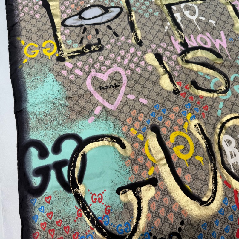 GUCCI GHOST塗鴉聯名款絲巾-2