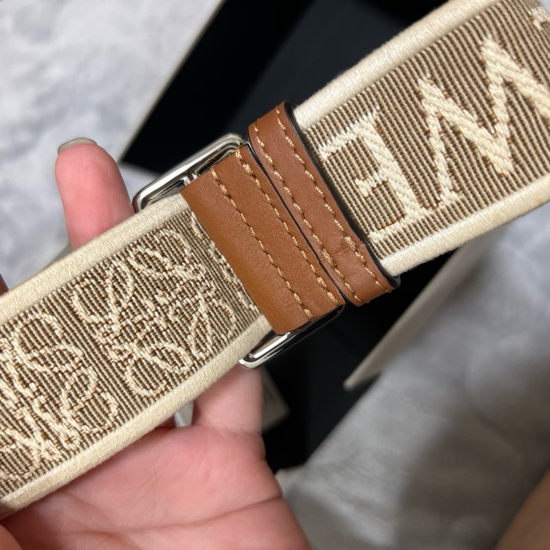 Loewe 提花織配小牛皮肩帶棕褐色-2