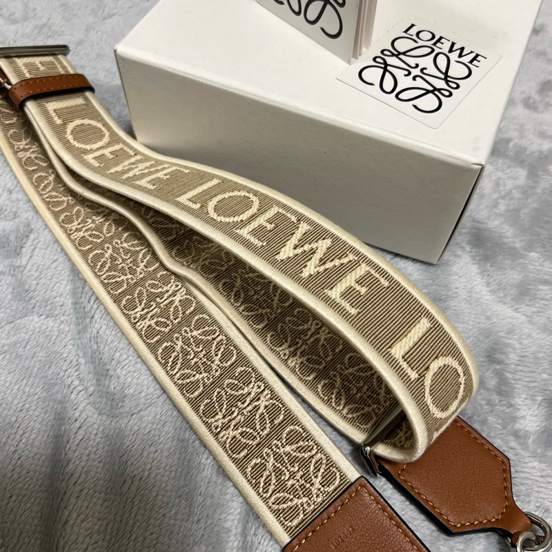 Loewe 提花織配小牛皮肩帶棕褐色-8
