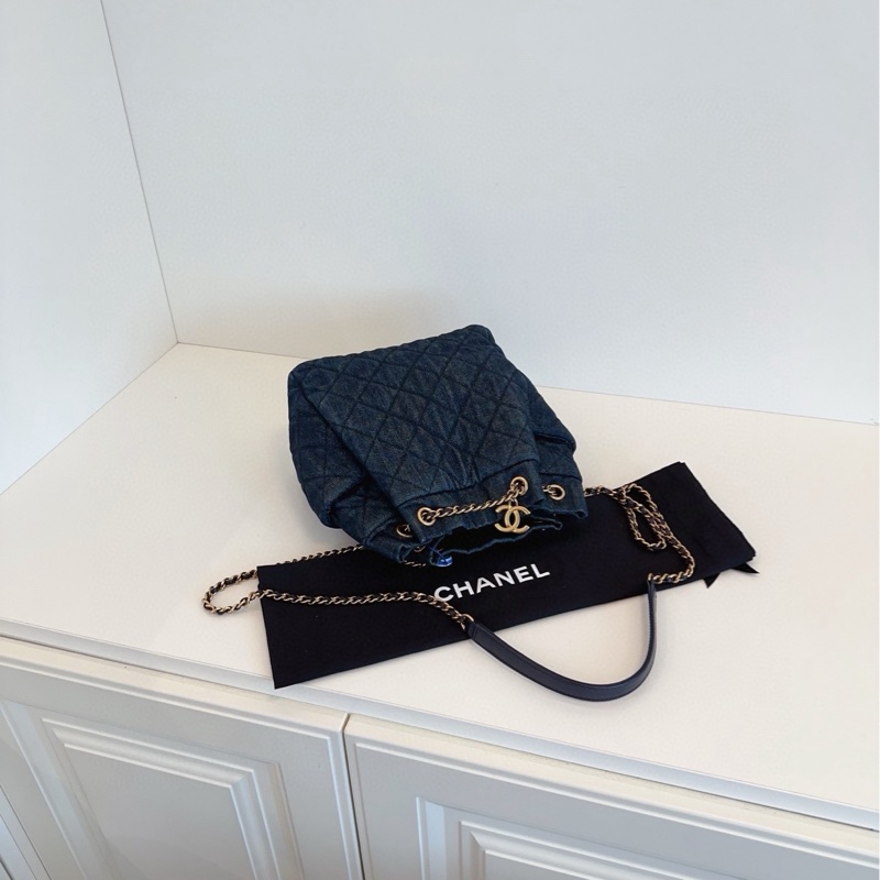 【98新🆕】Chanel 深藍色牛仔/丹寧 金扣雙c吊飾 束口水桶包 單肩包-5