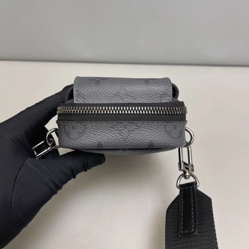 LV路易威登 黑老花手機包單肩斜挎包 芯片-4