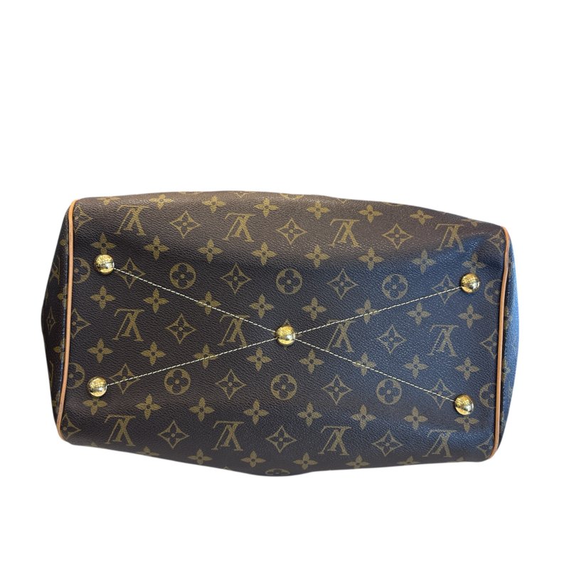 LV字紋元寶肩背包-大款-2