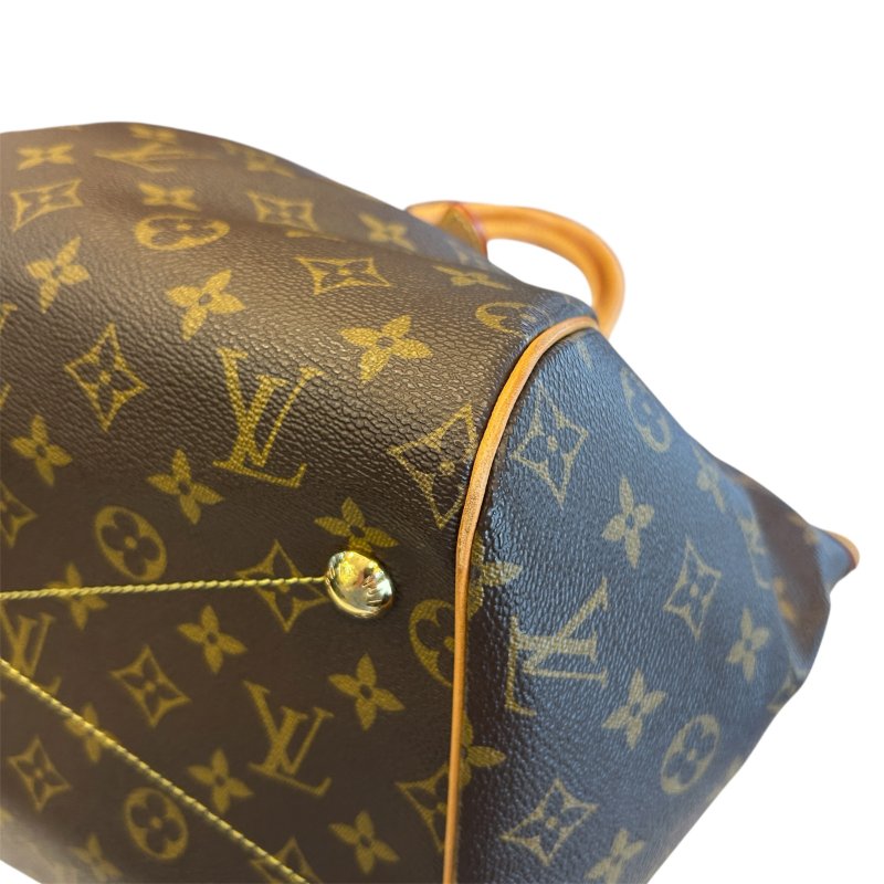 LV字紋元寶肩背包-大款-5