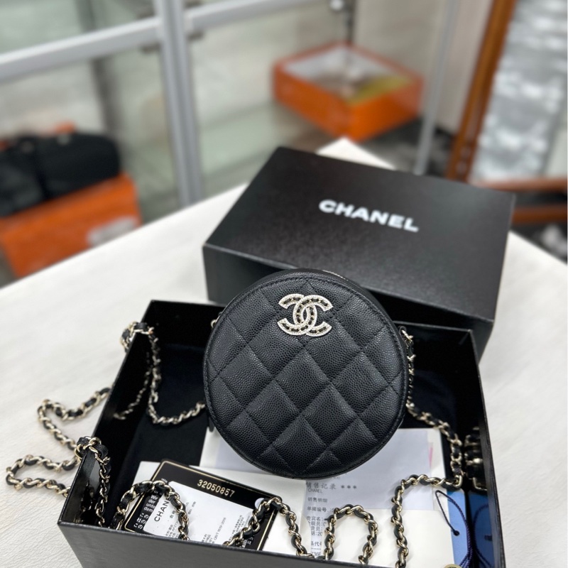 【全套】 Chanel 黑金荔枝牛皮鑽扣小圓餅 斜挎包-0